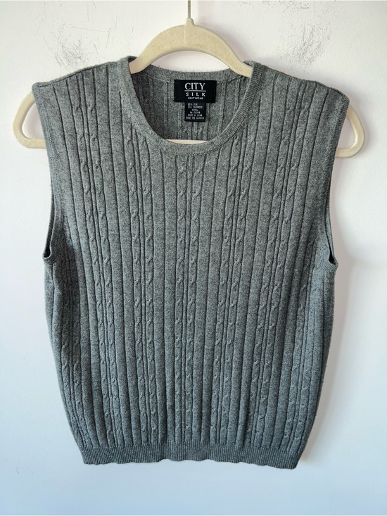 City Silk Jackets & Blazers - City Silk Women's Gray Silk and Cashmere Cable-Knit Sleeveless Sweater Vest Gray